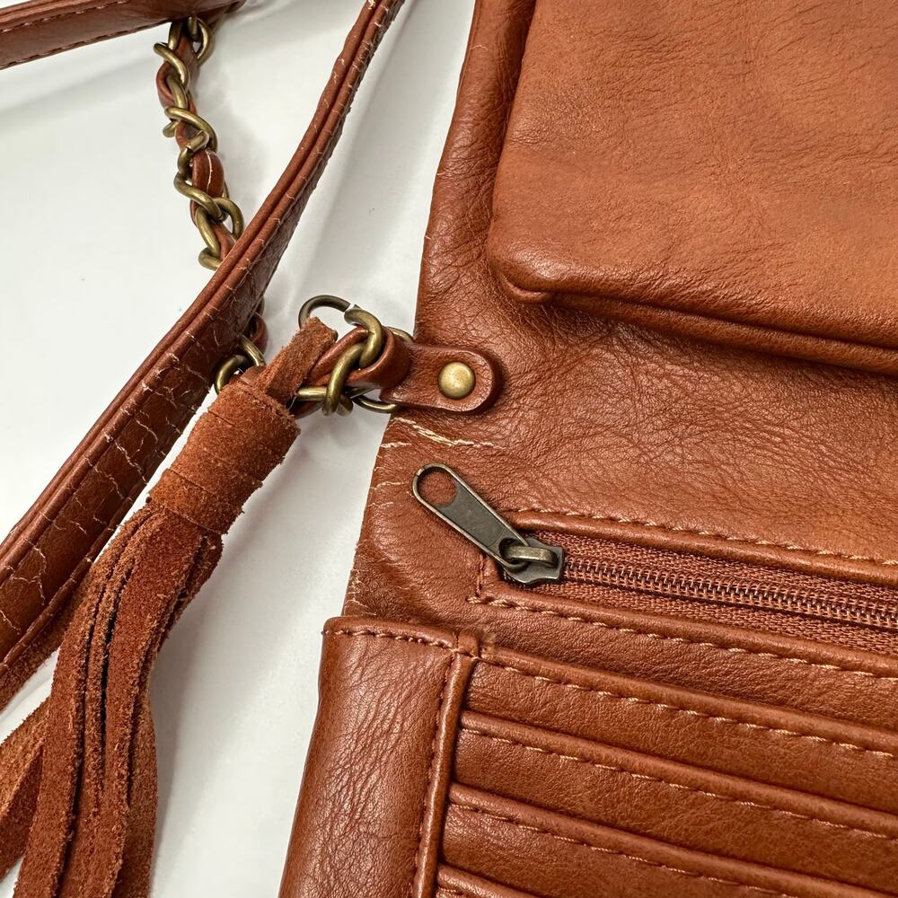 Shyanne Bohemian Western Style Crossbody Bag Leather Grommet Design Tassel - Picture 8 of 16